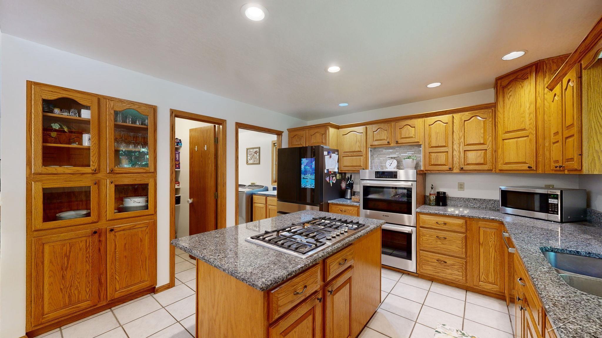 2617 East Mier Road Midland, MI 48642 - Photo 16 of 43 50119423-15.JPG