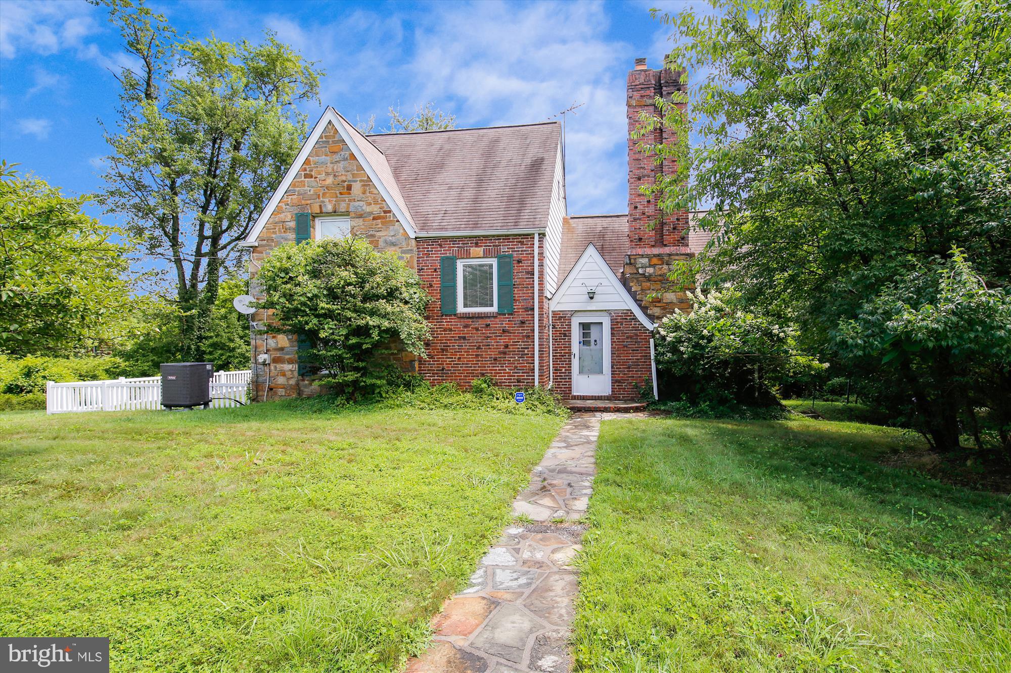 10207 Greenacres Drive Silver Spring, MD 20903 - Photo 2 of 50