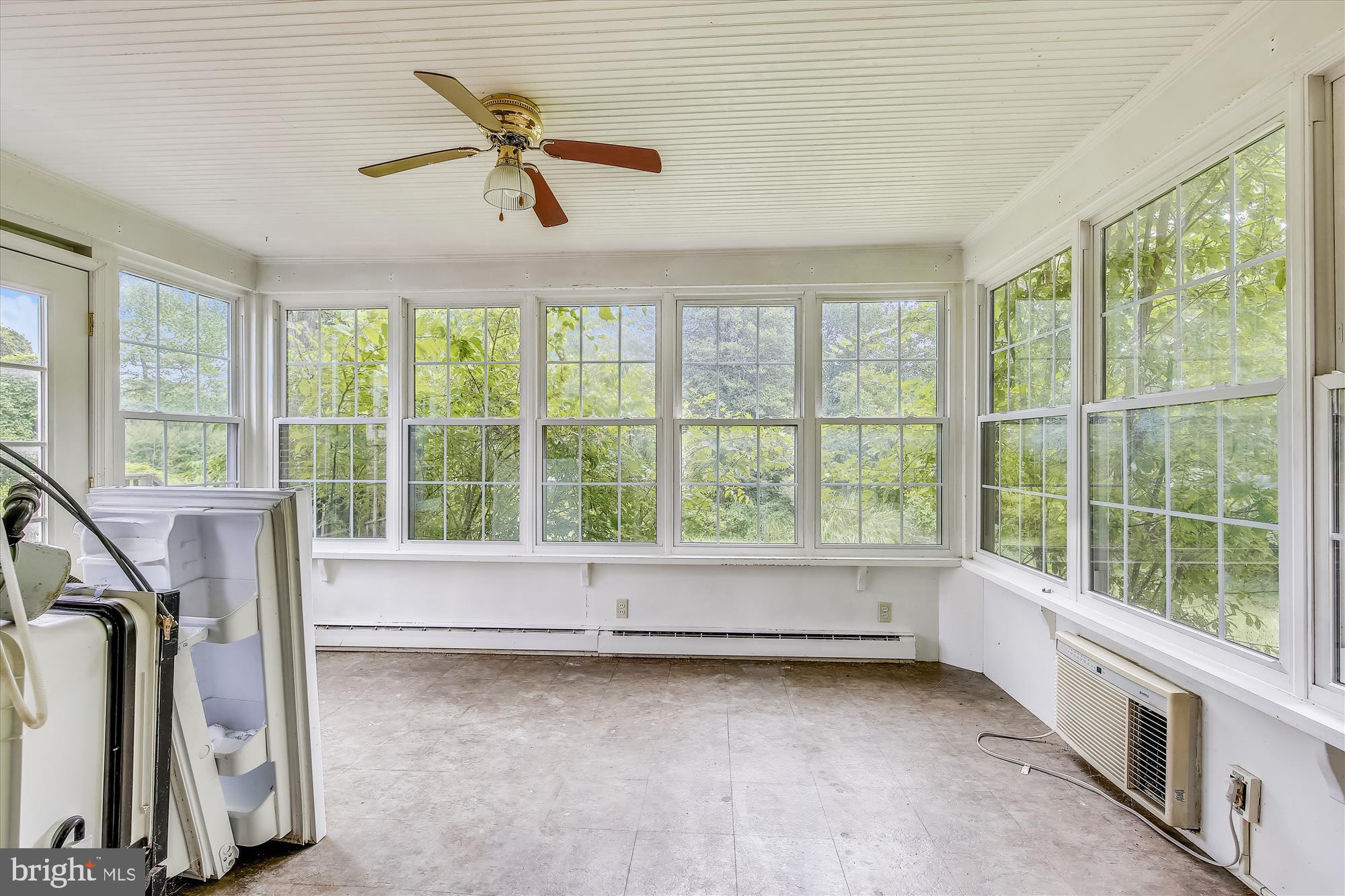 10207 Greenacres Drive Silver Spring, MD 20903 - Photo 18 of 50 Sunroom