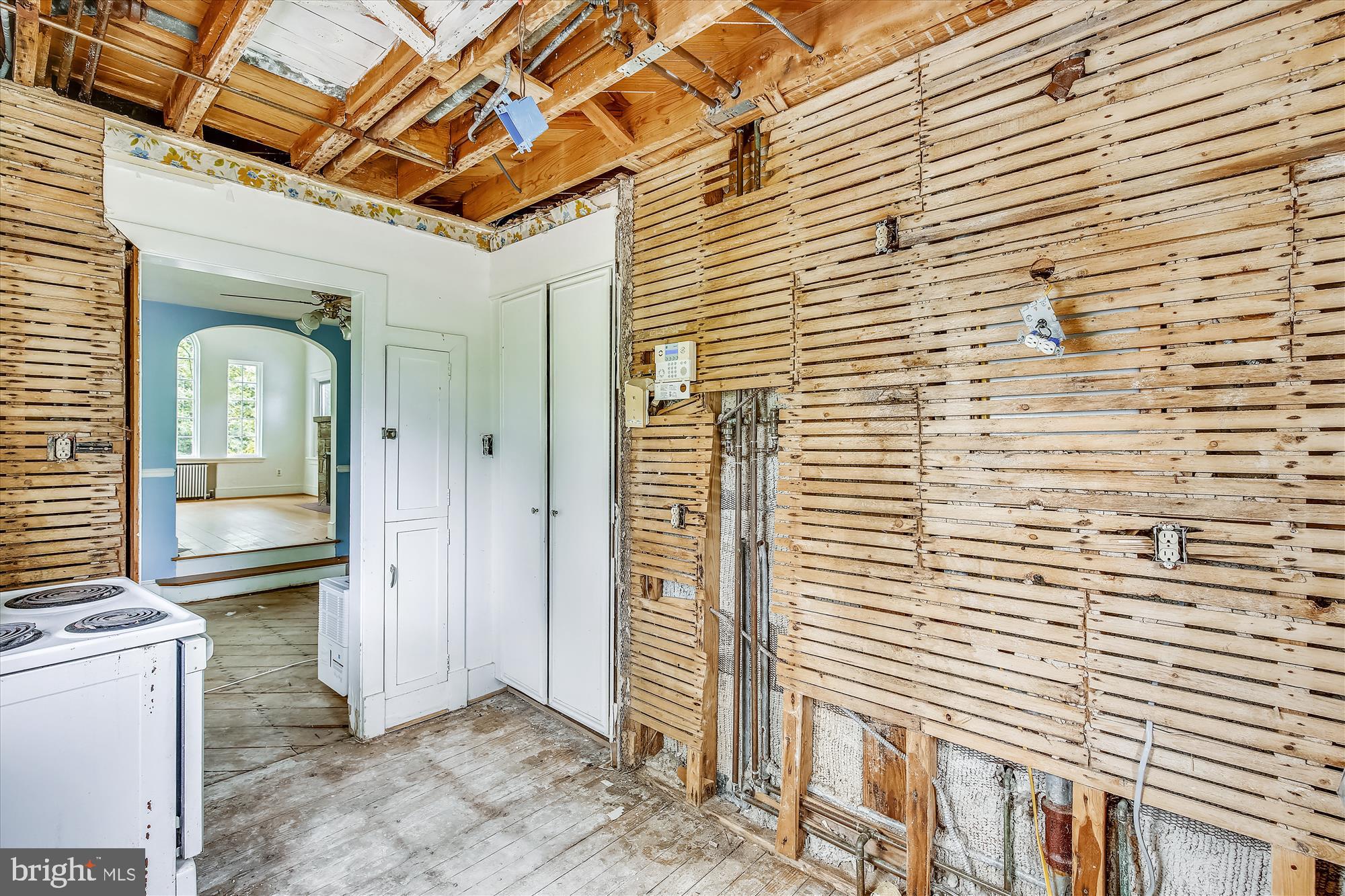 10207 Greenacres Drive Silver Spring, MD 20903 - Photo 19 of 50 Kitchen