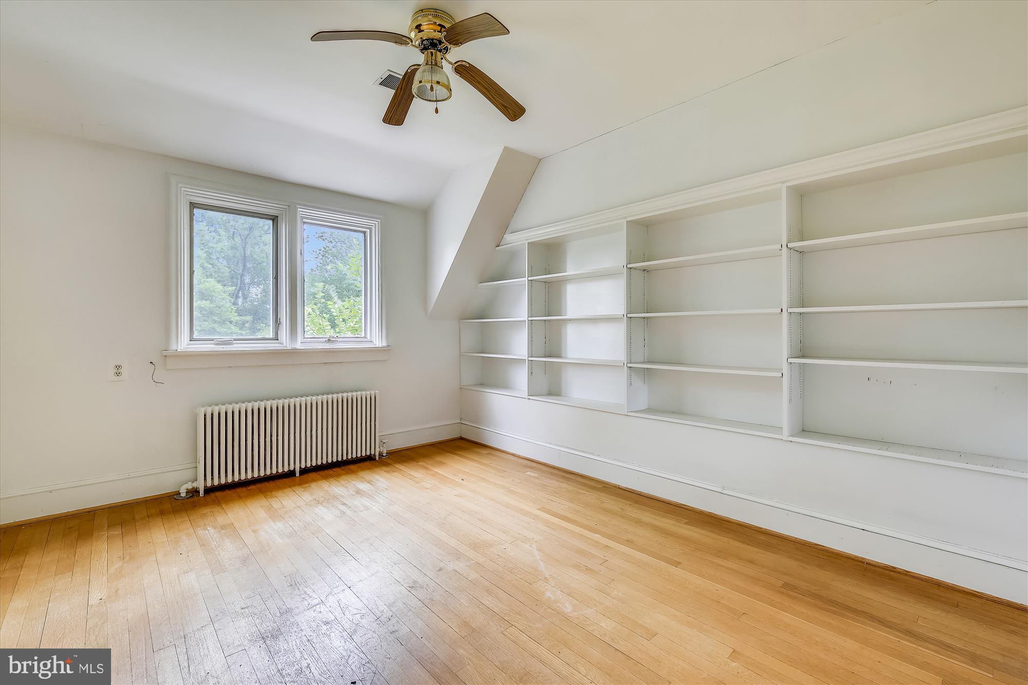 10207 Greenacres Drive Silver Spring, MD 20903 - Photo 26 of 50 2nd Bedroom