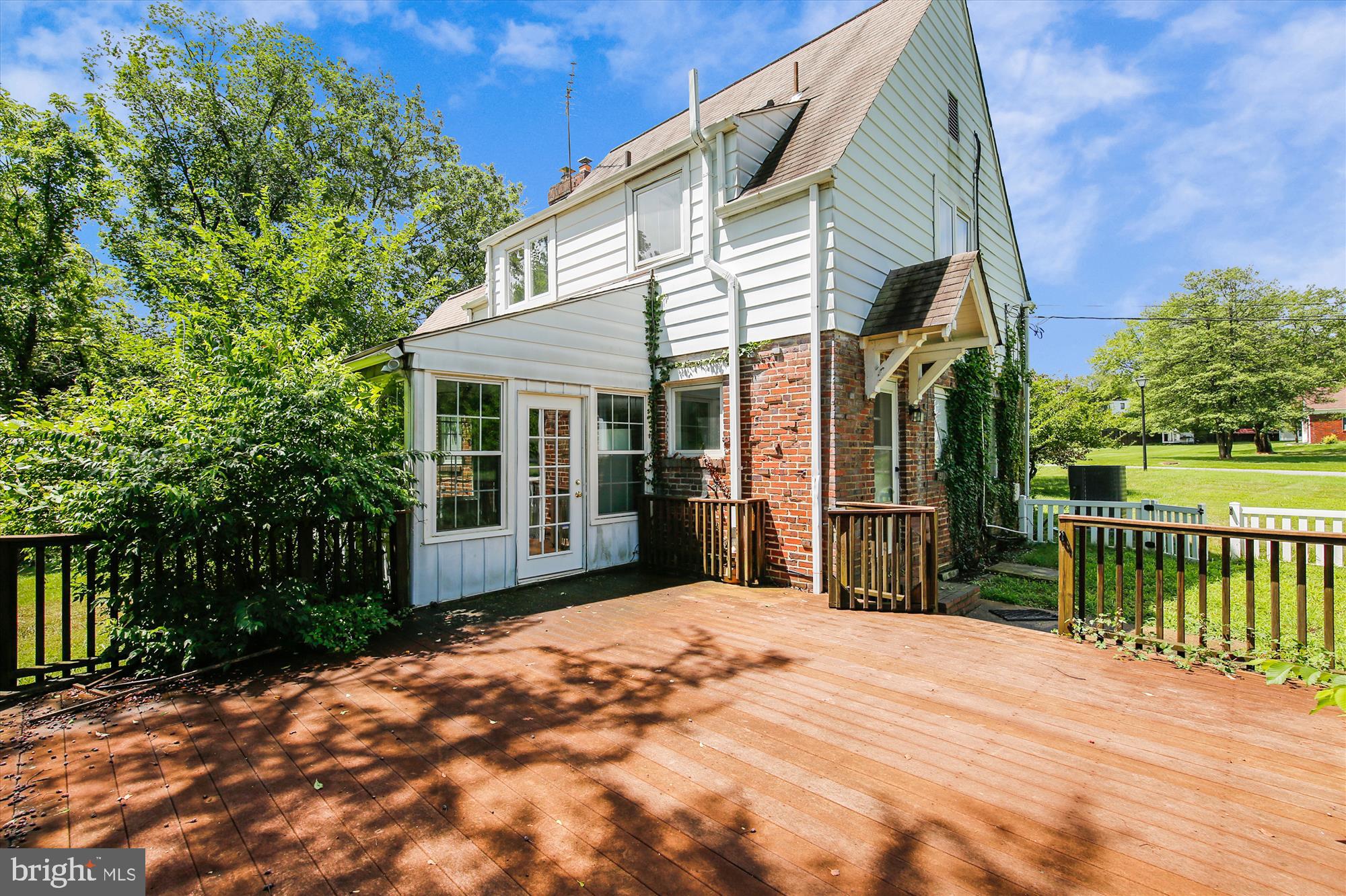 10207 Greenacres Drive Silver Spring, MD 20903 - Photo 38 of 50 Rear Deck