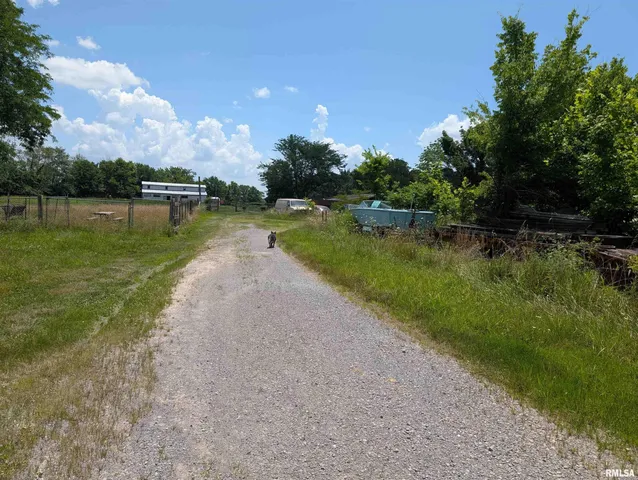 $299,000 | 340 Dameron Lane, Vienna, IL 62995