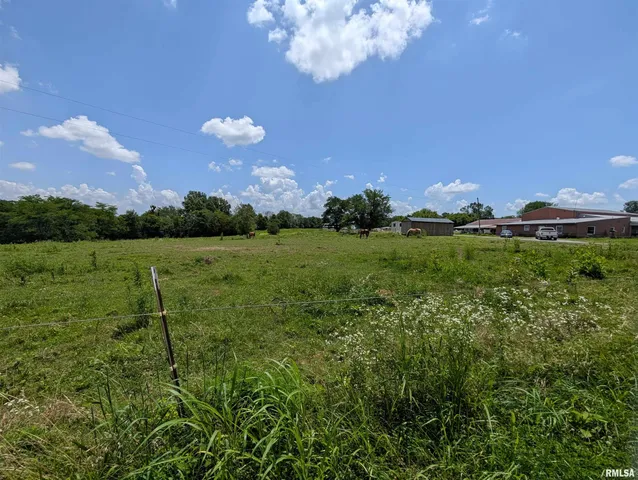 $299,000 | 340 Dameron Lane, Vienna, IL 62995