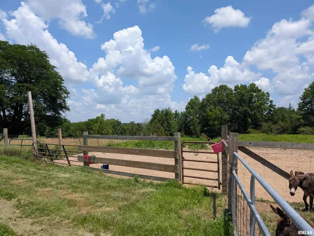 $299,000 | 340 Dameron Lane, Vienna, IL 62995