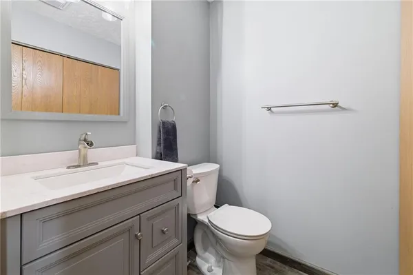 $225,000 | 1703 Timberglen Drive, Imperial, PA 15126