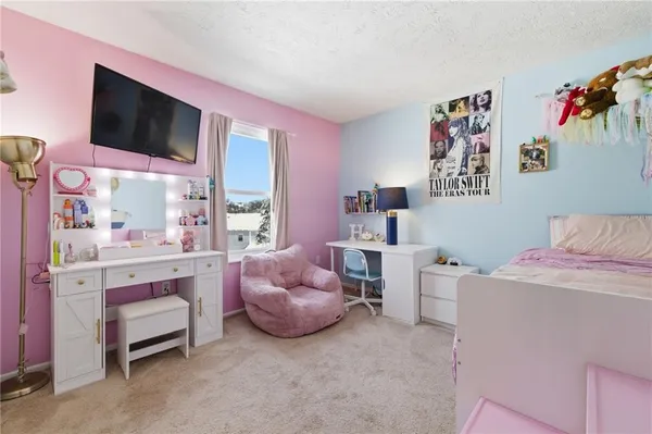 $225,000 | 1703 Timberglen Drive, Imperial, PA 15126