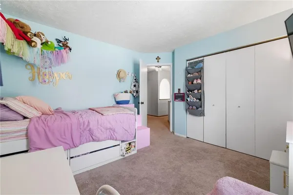 $225,000 | 1703 Timberglen Drive, Imperial, PA 15126