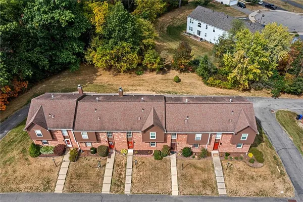 $225,000 | 1703 Timberglen Drive, Imperial, PA 15126