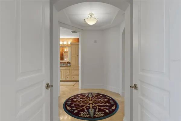 $4,150,000 | 464 Golden Gate Point, Unit 403, Sarasota, FL 34236