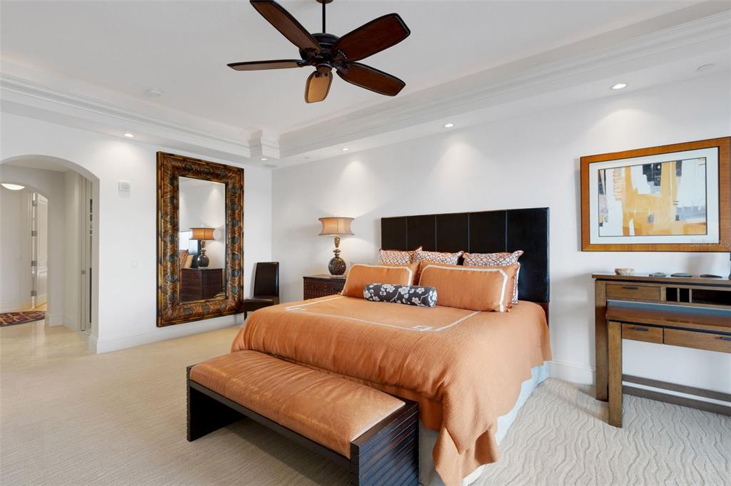 464 Golden Gate Point, Unit 403 Sarasota, FL 34236 - Photo 65 of 95