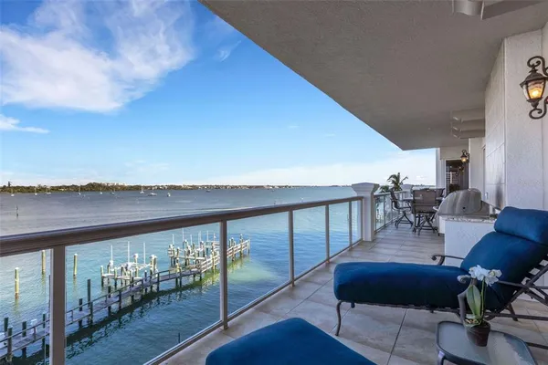 $4,150,000 | 464 Golden Gate Point, Unit 403, Sarasota, FL 34236