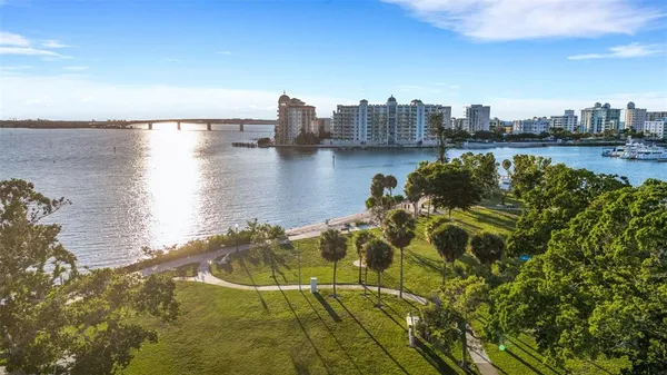$4,150,000 | 464 Golden Gate Point, Unit 403, Sarasota, FL 34236