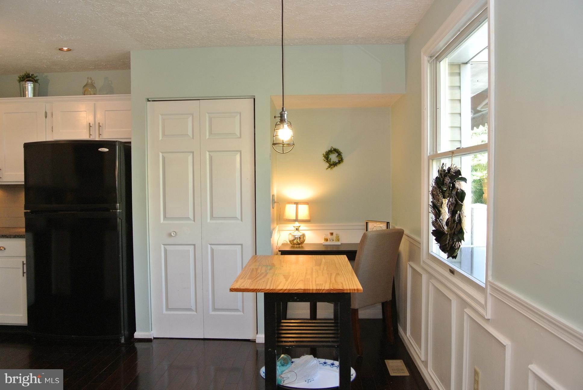 8729 Silver Hall Road Perry Hall, MD 21128 - Photo 4 of 30 Kitchen with desk area
