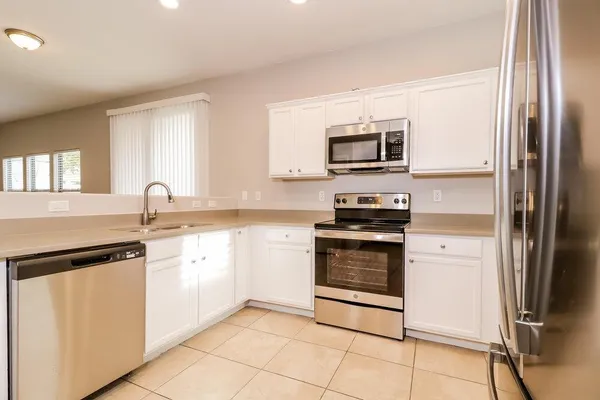 $2,490 | 6326 West Harwell Road, Laveen, AZ 85339