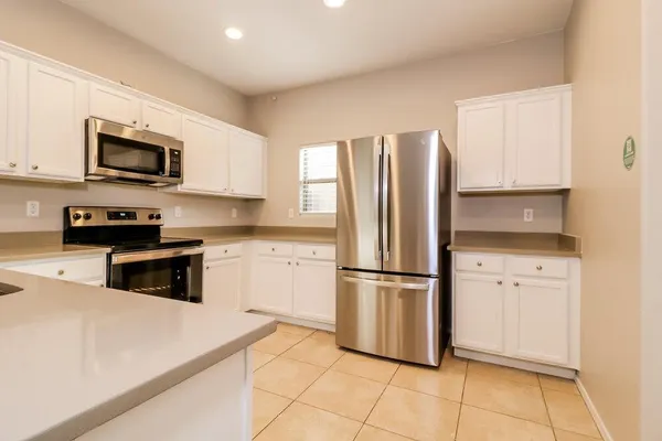 $2,490 | 6326 West Harwell Road, Laveen, AZ 85339