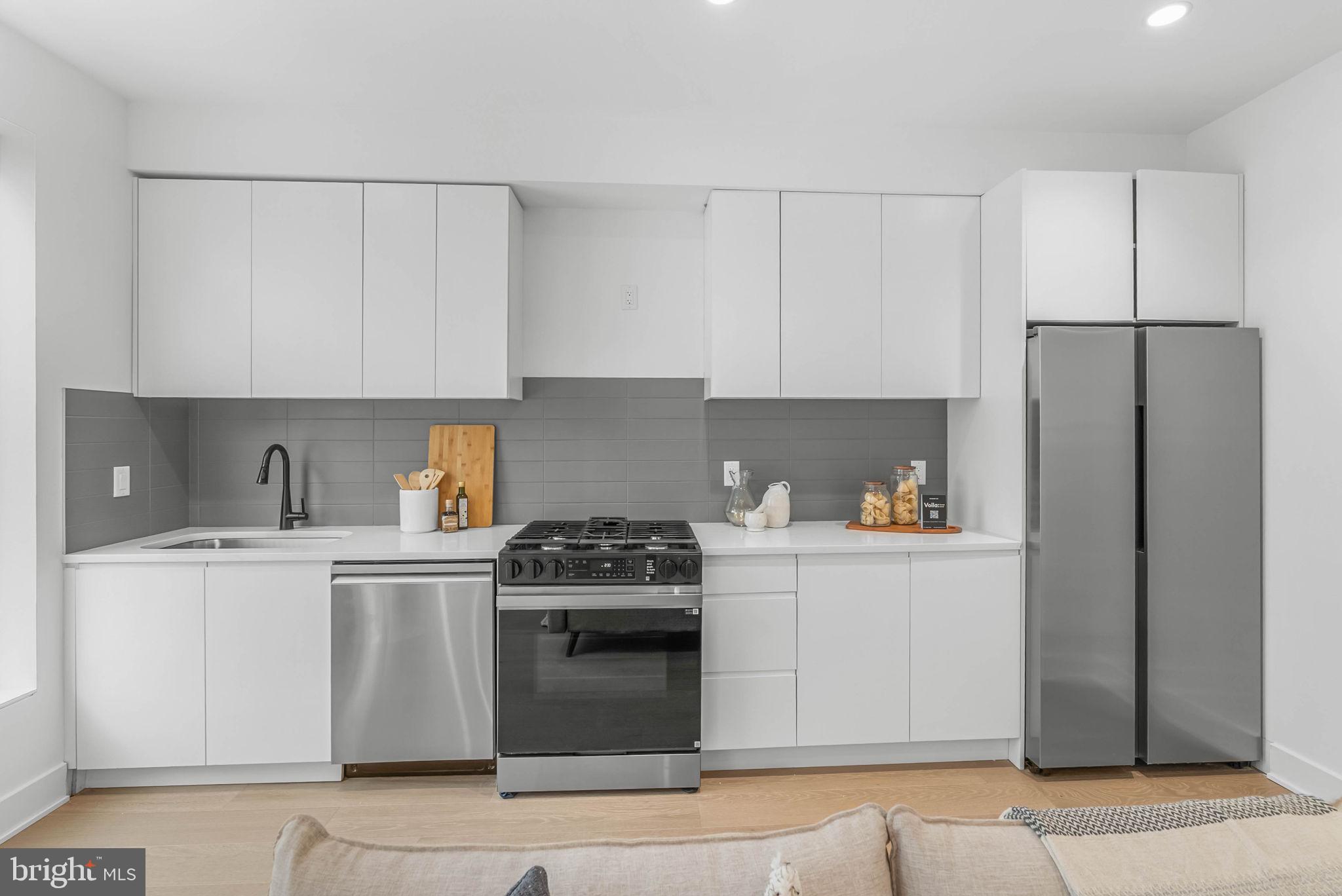 635 North 7th Street, Unit H3A Philadelphia, PA 19123 - Photo 5 of 26