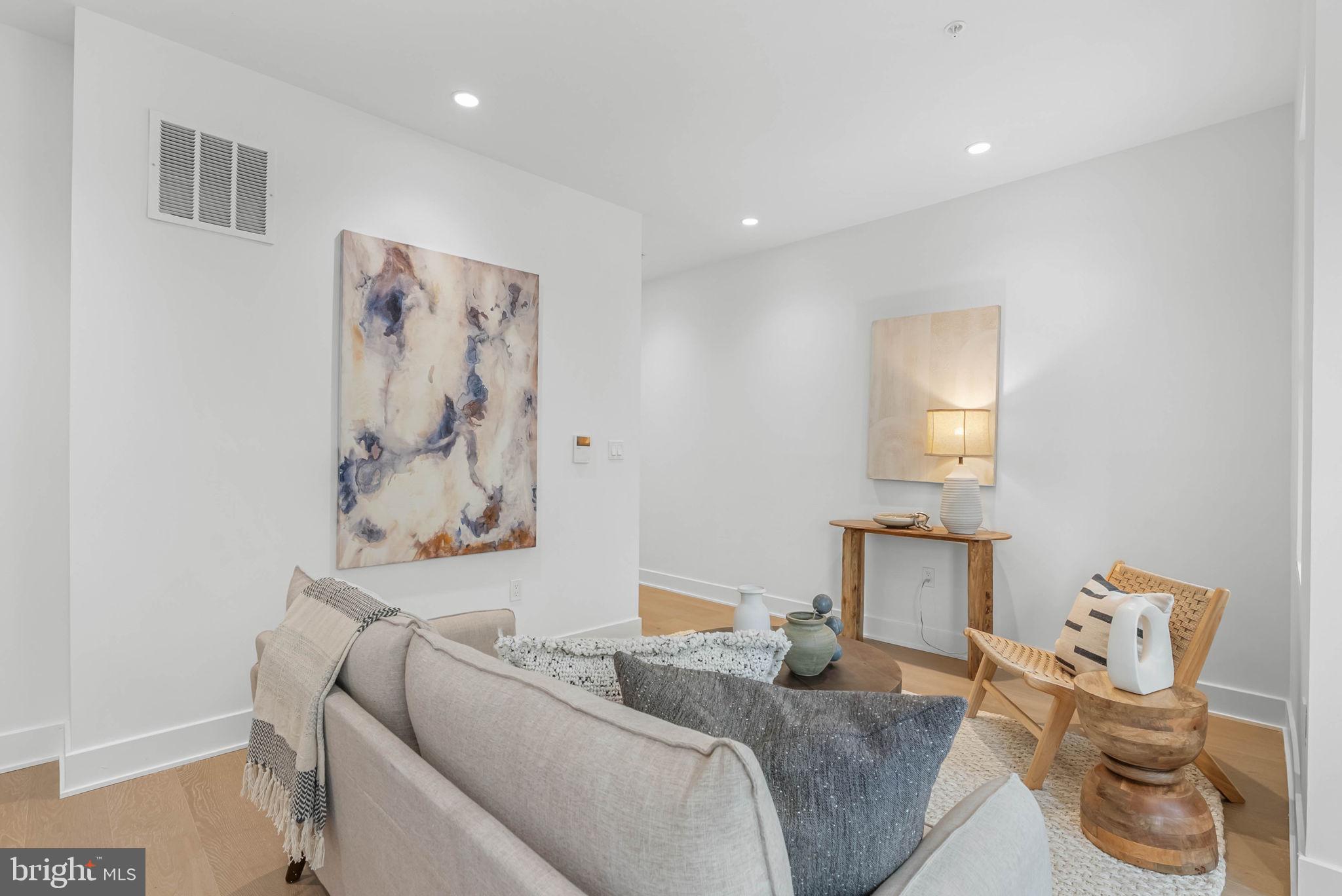 635 North 7th Street, Unit H3A Philadelphia, PA 19123 - Photo 8 of 26