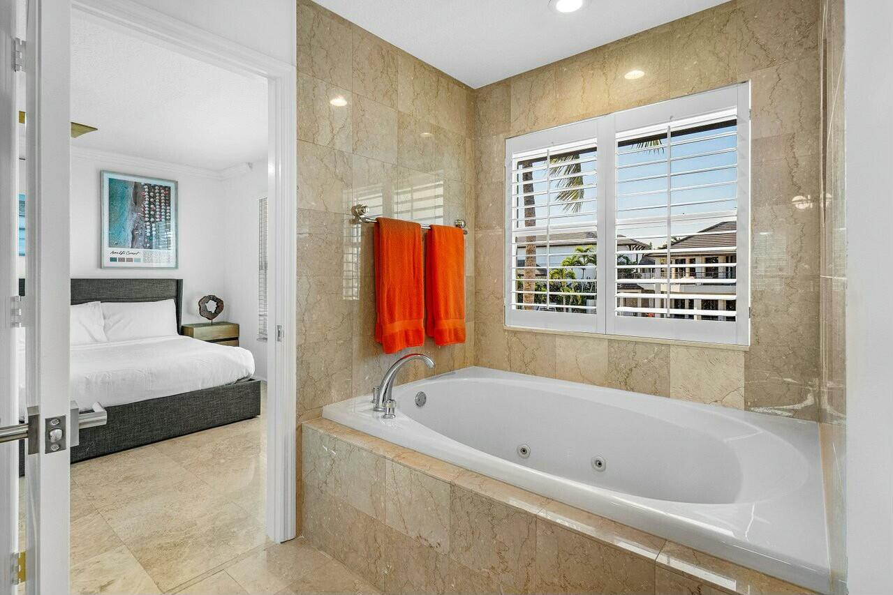 964 Eve Street Delray Beach, FL 33483 - Photo 25 of 68 tempImagenLtx40