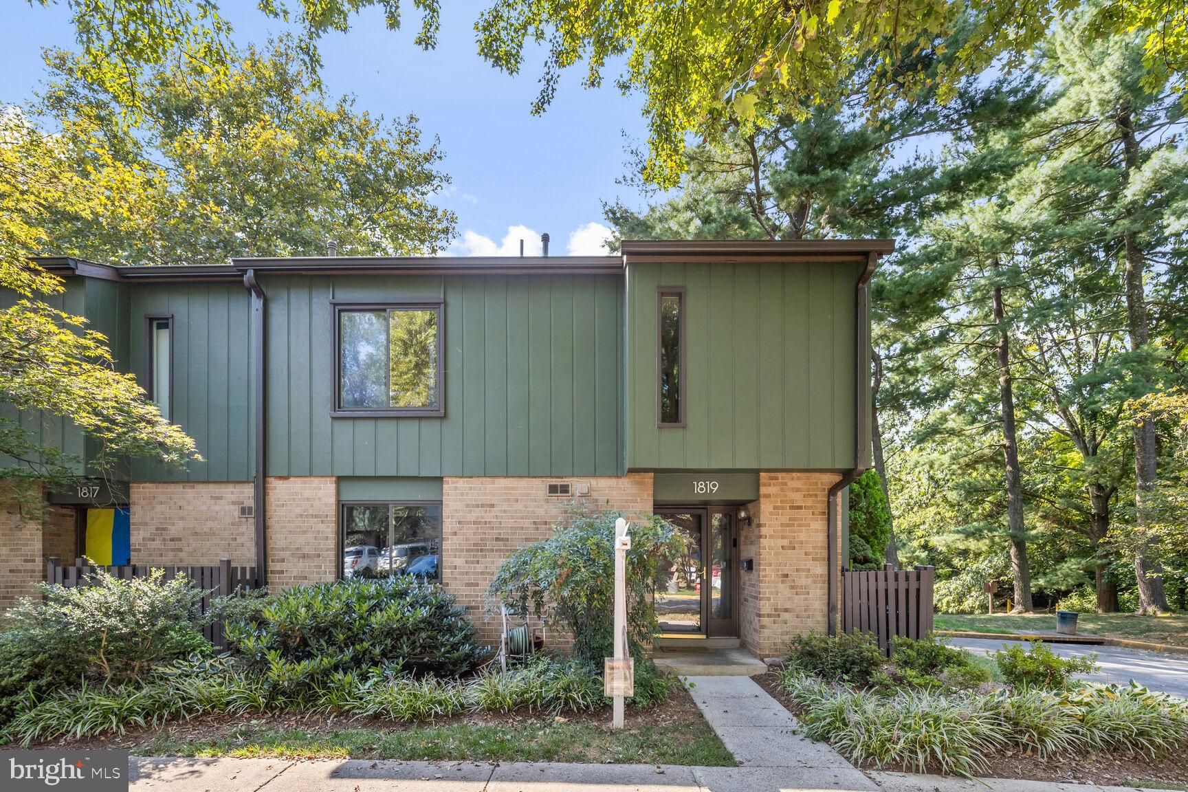 1819 Ivy Oak Square Reston, VA 20190 - Photo 1 of 21 1819 Ivy Oak Sq