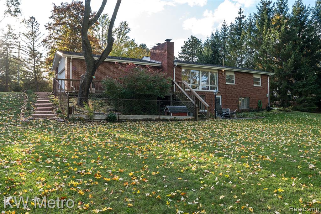 5805 Orion Road Rochester, MI 48306 - Photo 29 of 33