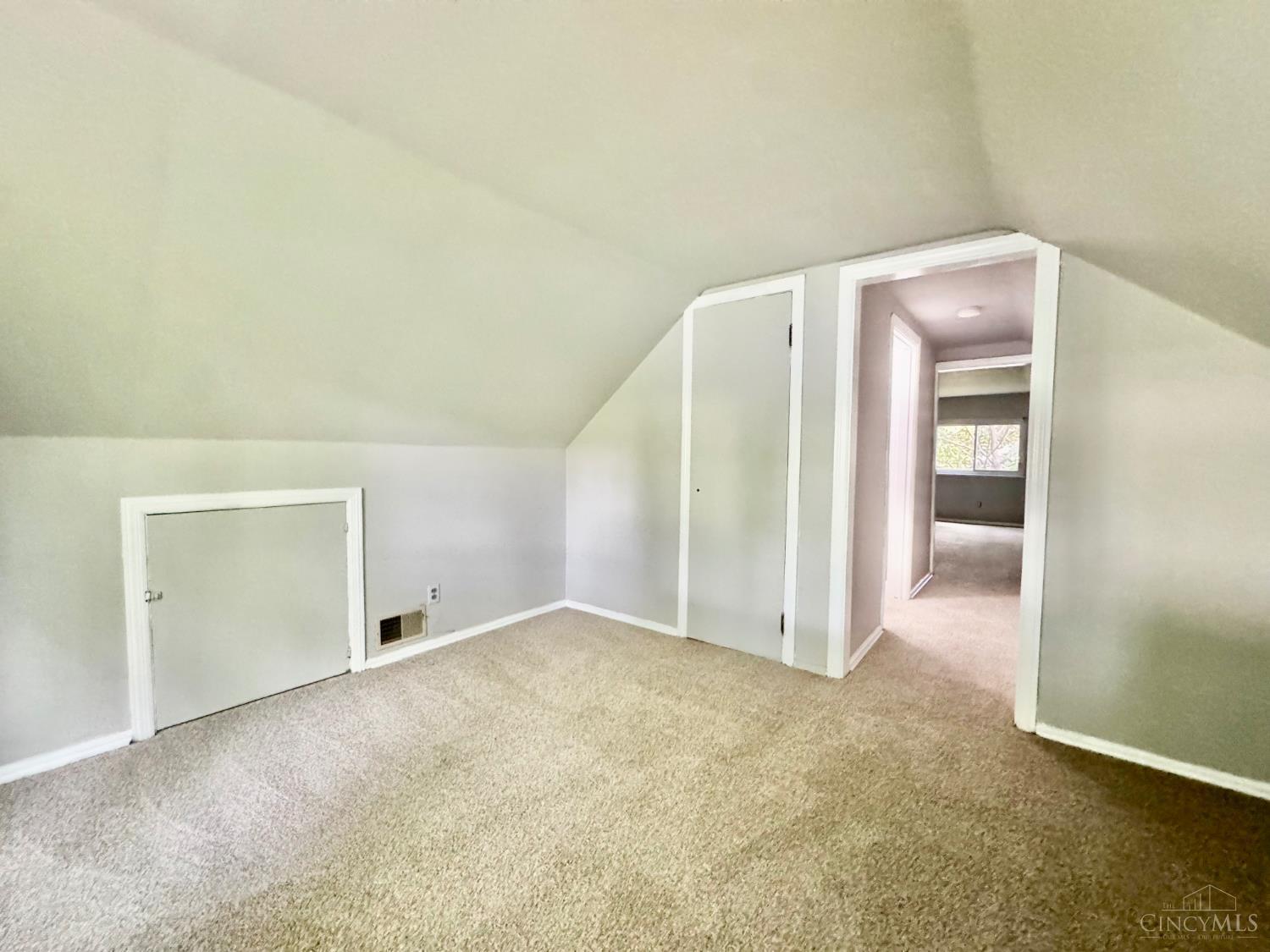 5377 Sidney Road Cincinnati, OH 45238 - Photo 23 of 31 Gallery Image 23