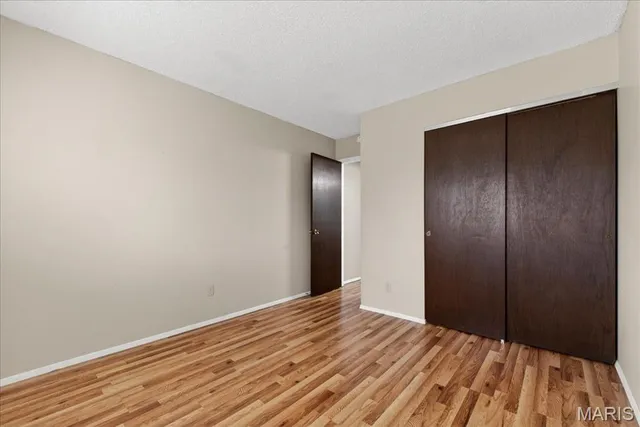 $189,900 | 4046 Del Lago Drive, Florissant, MO 63034