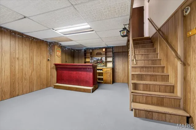 $189,900 | 4046 Del Lago Drive, Florissant, MO 63034