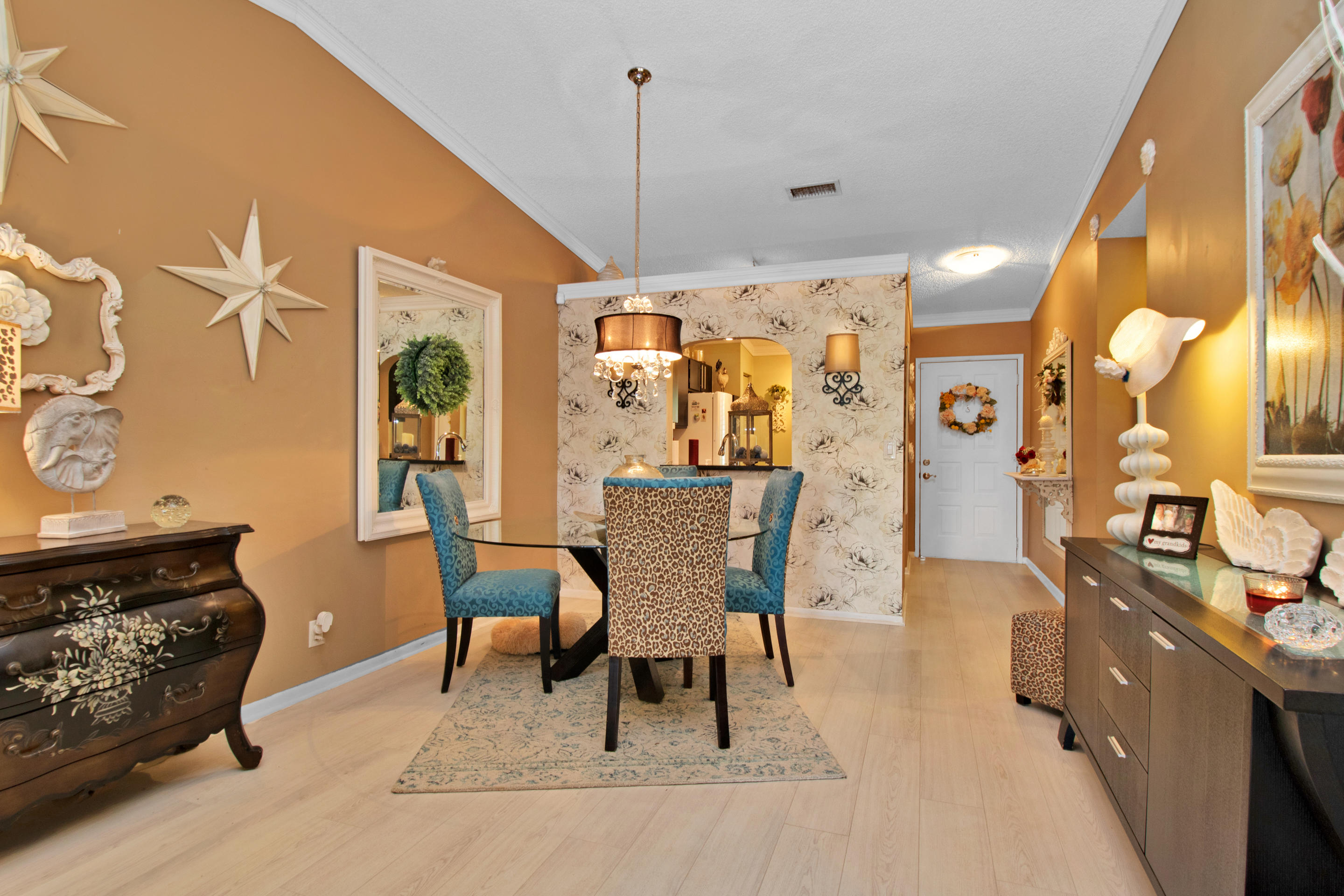 18548 Hidden Way, Unit C Boca Raton, FL 33496 - Photo 4 of 30 IMG_1577