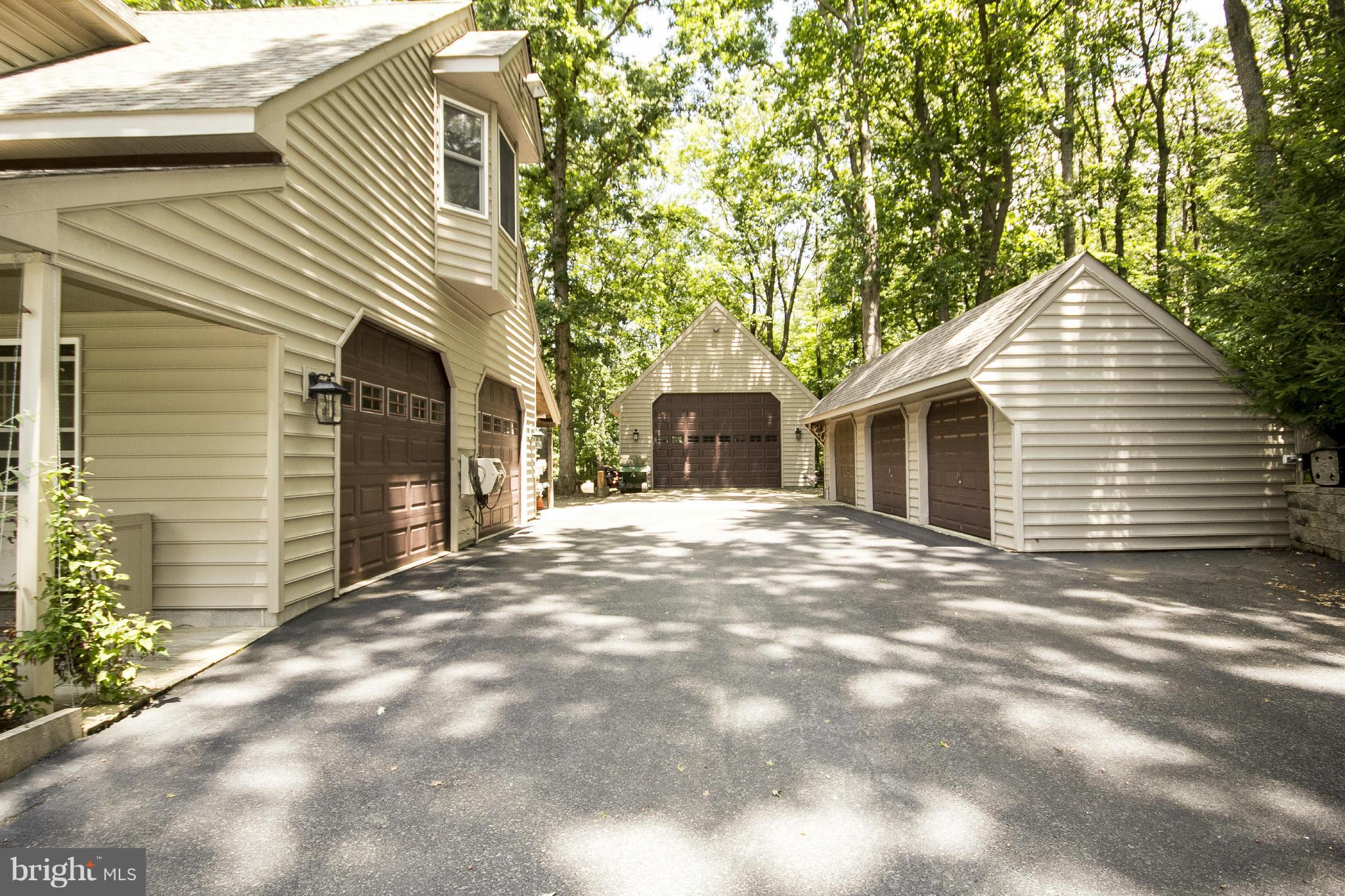 3807 Ady Road Street, MD 21154 - Photo 20 of 30 Garage