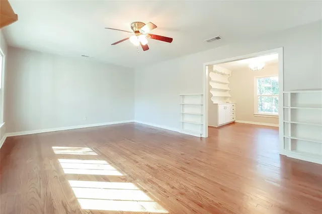 $1,900 | 3458 Brady Avenue, Fort Worth, TX 76109