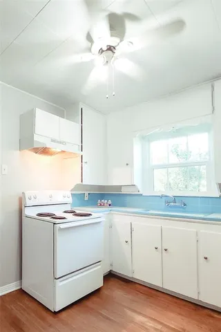 $1,900 | 3458 Brady Avenue, Fort Worth, TX 76109