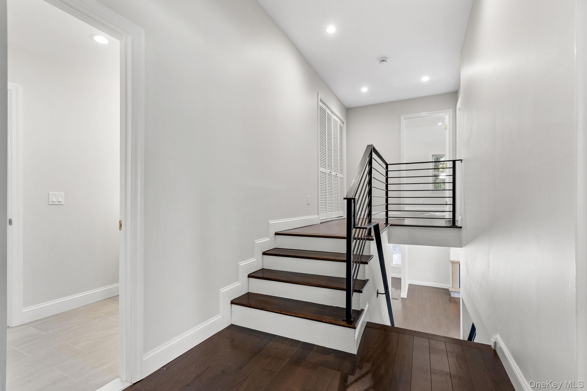 91 Worthington Road White Plains, NY 10607 - Photo 18 of 50