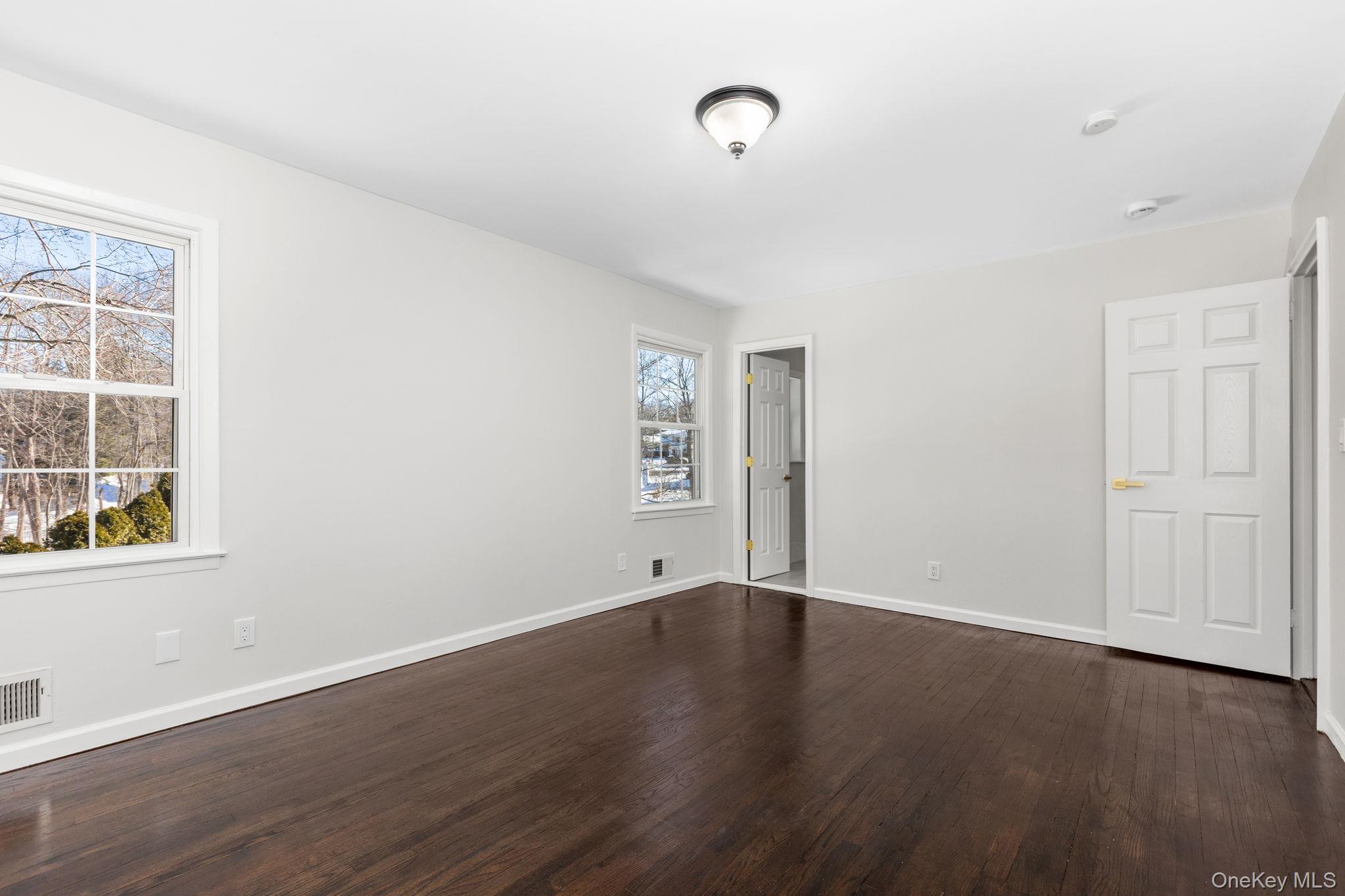 91 Worthington Road White Plains, NY 10607 - Photo 28 of 50