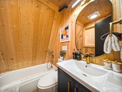 $880,000 | 11857 Tye River Road Northeast, Skykomish, WA 98288