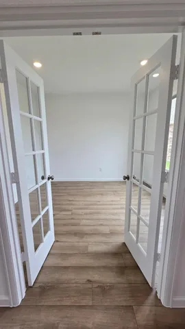 a view of an empty walk in closet