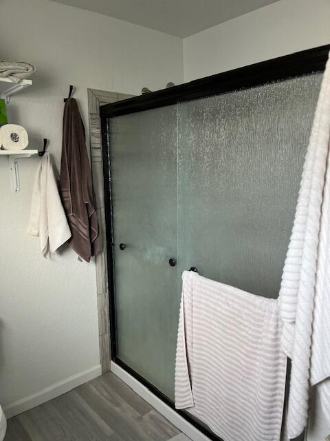 17877 Sutton Road Redding, CA 96003 - Photo 3 of 11 Bathroom
