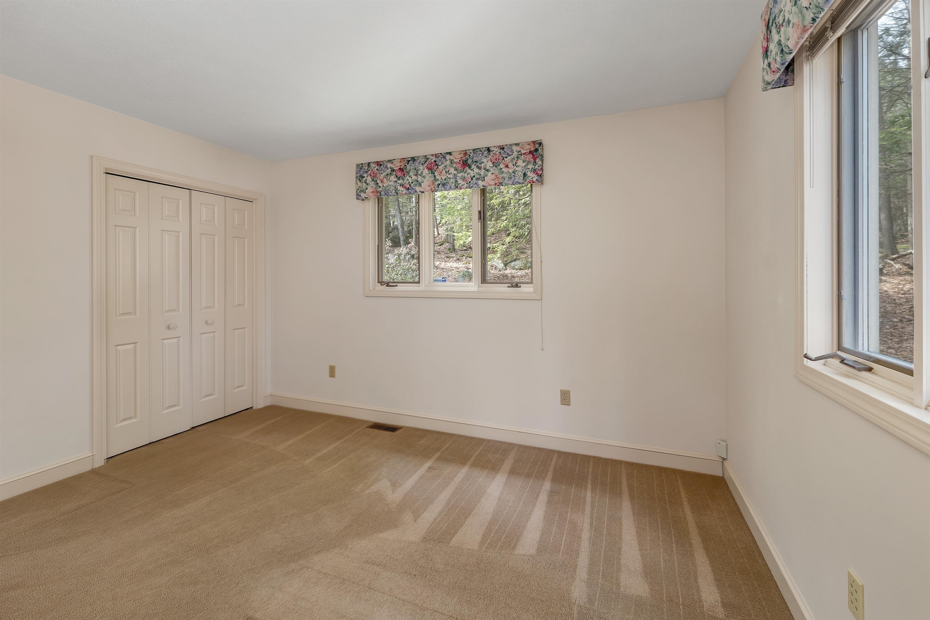 64 Horace Greeley Road Amherst, NH 03031 - Photo 16 of 38
