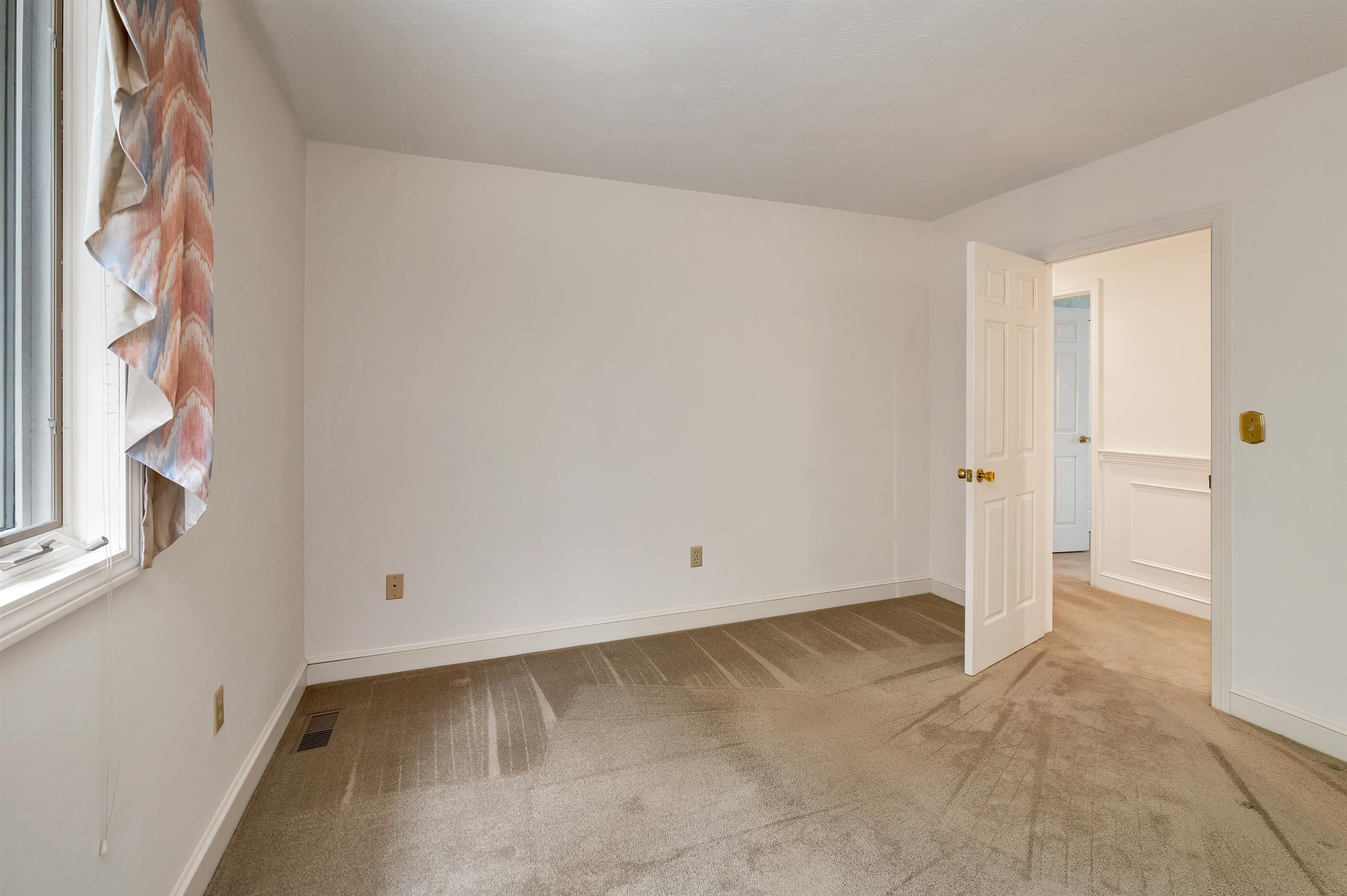 64 Horace Greeley Road Amherst, NH 03031 - Photo 20 of 38