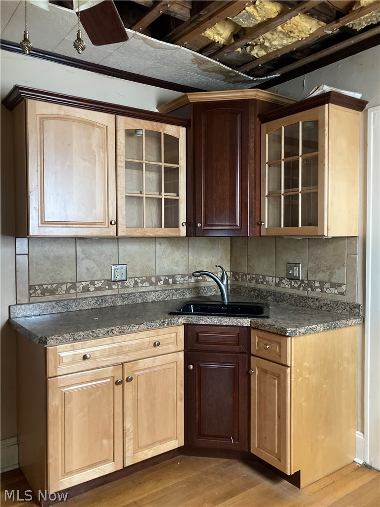 17818 Ingleside Road Cleveland, OH 44119 - Photo 6 of 25 Gallery Image 6
