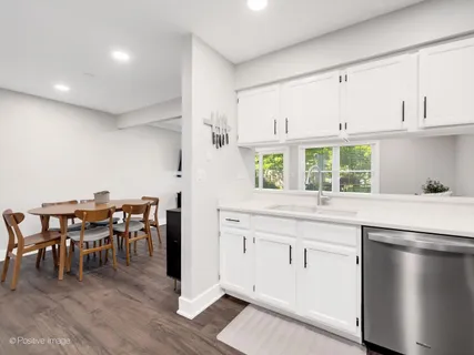 $310,000 | 718 Tamarac Boulevard, Addison, IL 60101