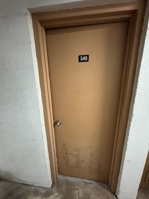 1540 Northeast Quayside Terrace, Unit D1 Miami, FL 33138 - Photo 42 of 45 a view of door