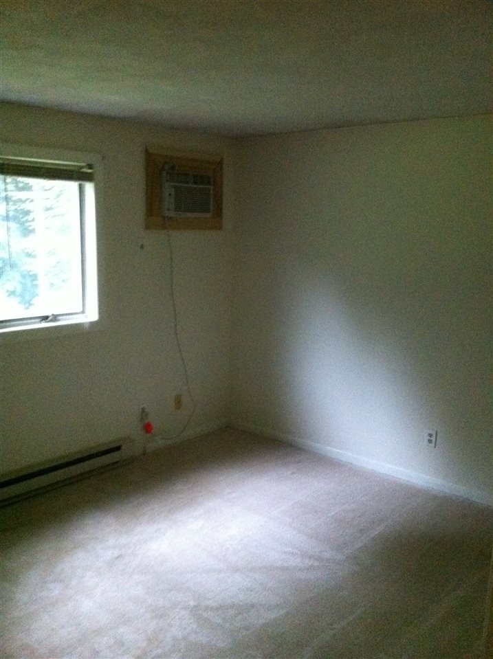 23 Old Stagecoach Road, Unit 24 Epping, NH 03042 - Photo 3 of 5