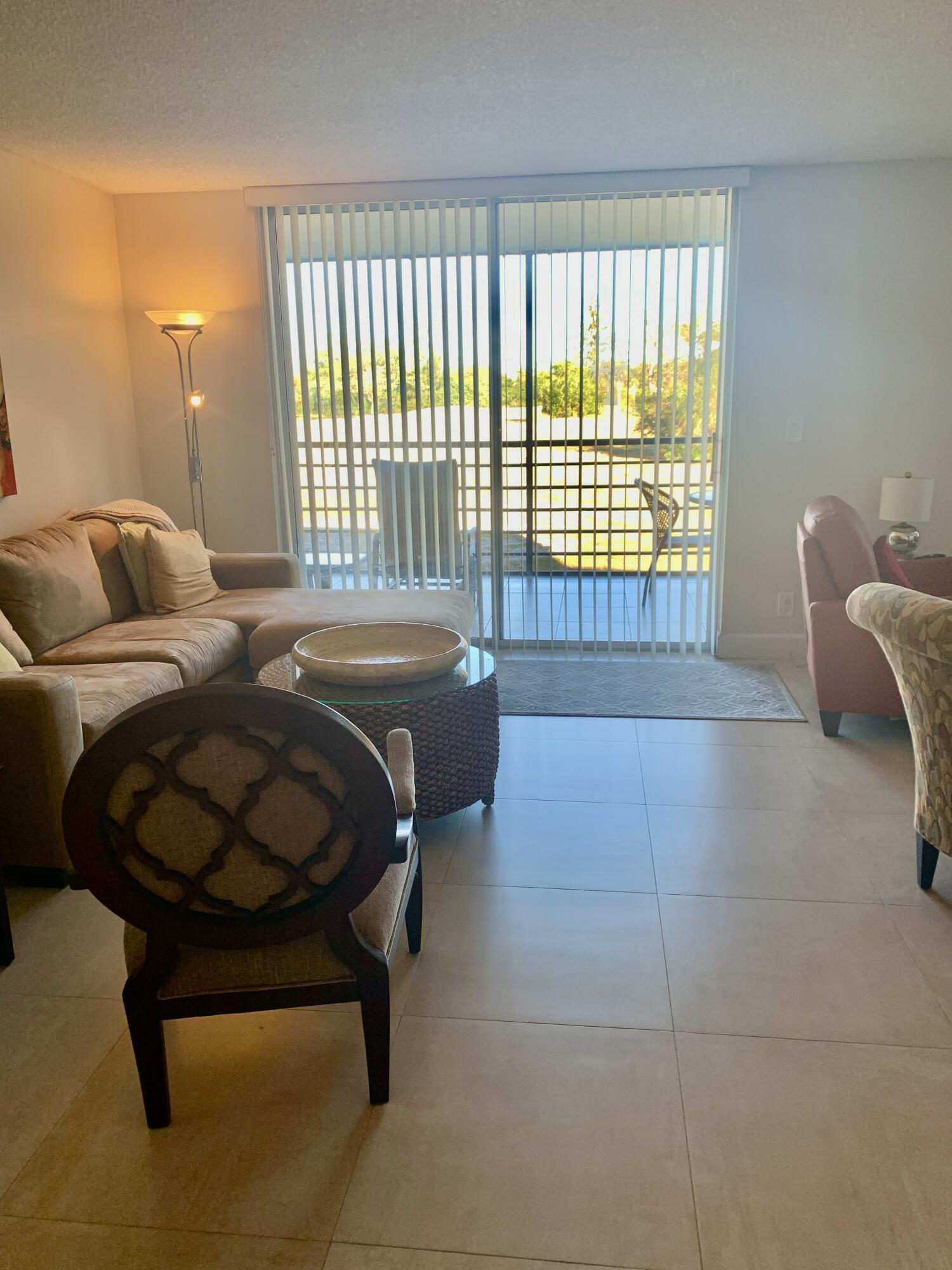 5340 Northwest 2nd Avenue, Unit 229 Boca Raton, FL 33487 - Photo 22 of 50 Living Room