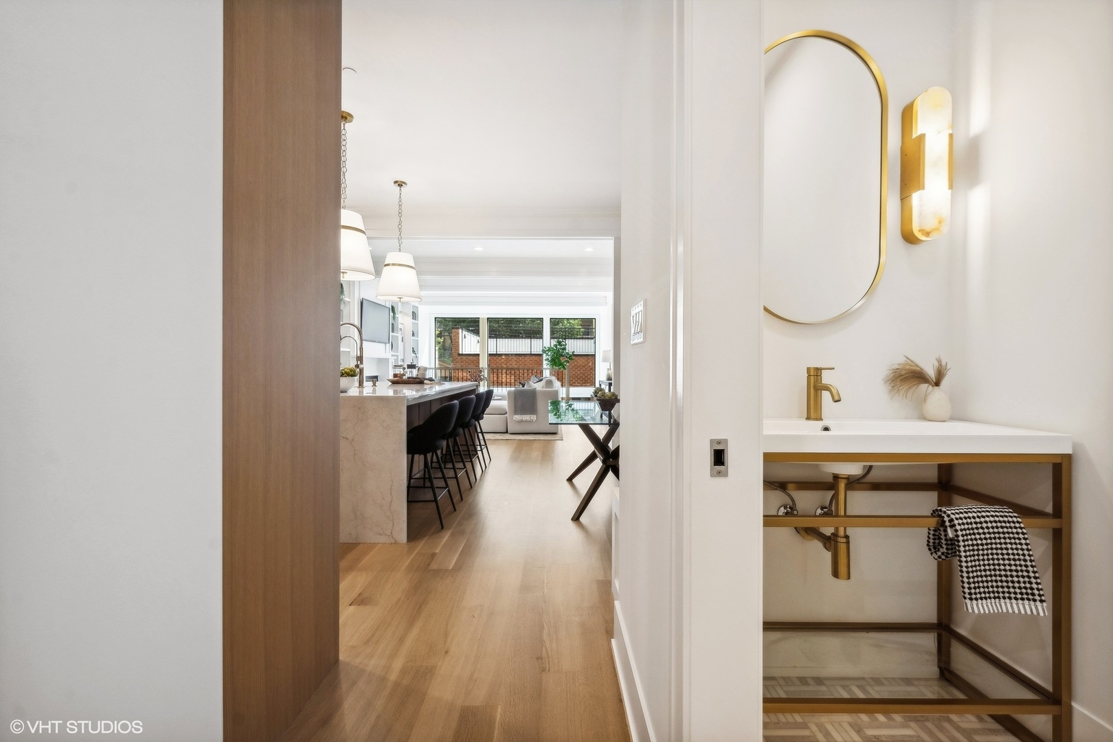 1413 North Mohawk Street Chicago, IL 60610 - Photo 18 of 51 a en suite bathroom with a sink