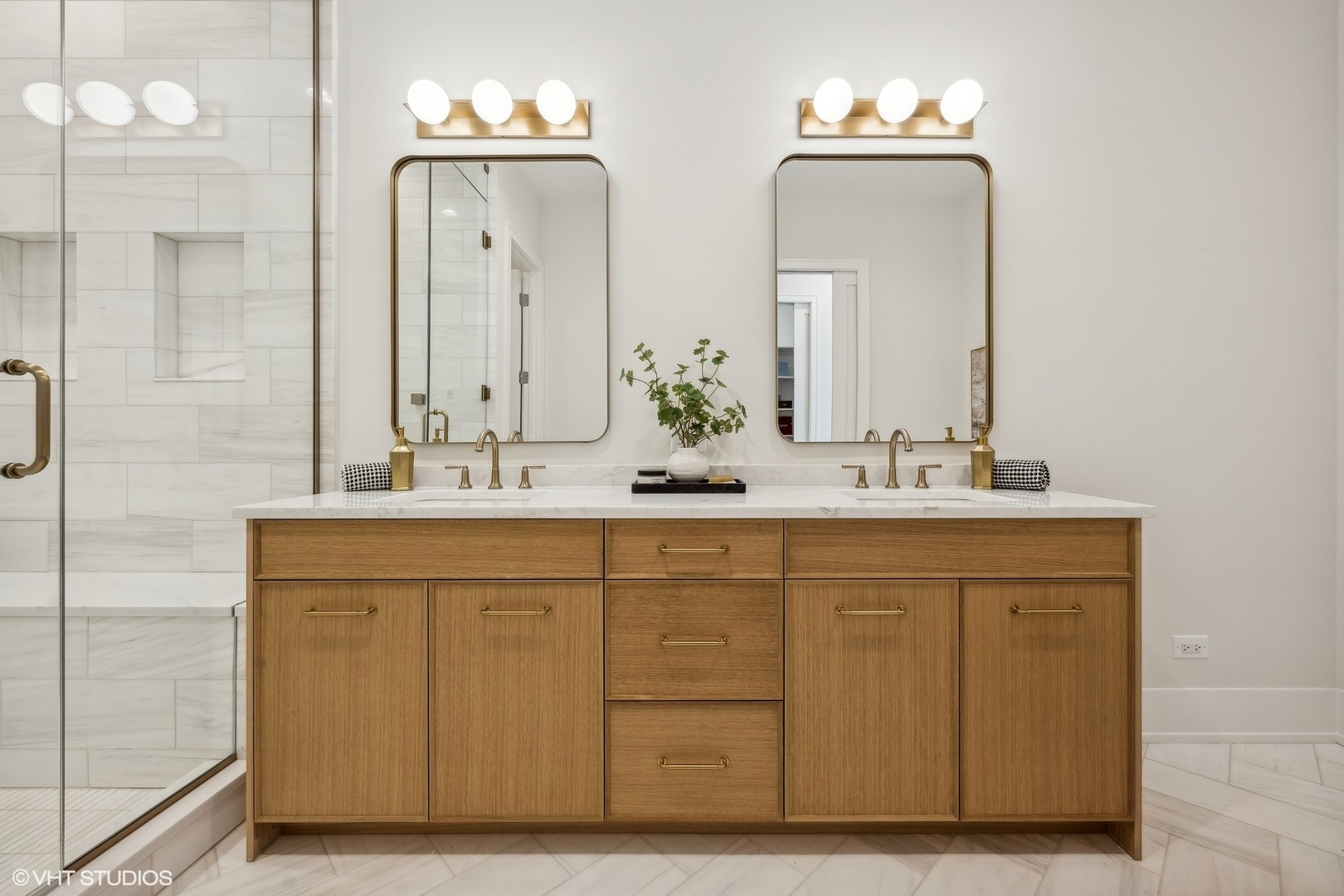 1413 North Mohawk Street Chicago, IL 60610 - Photo 27 of 51 a bathroom with a double vanity sink mirror and double