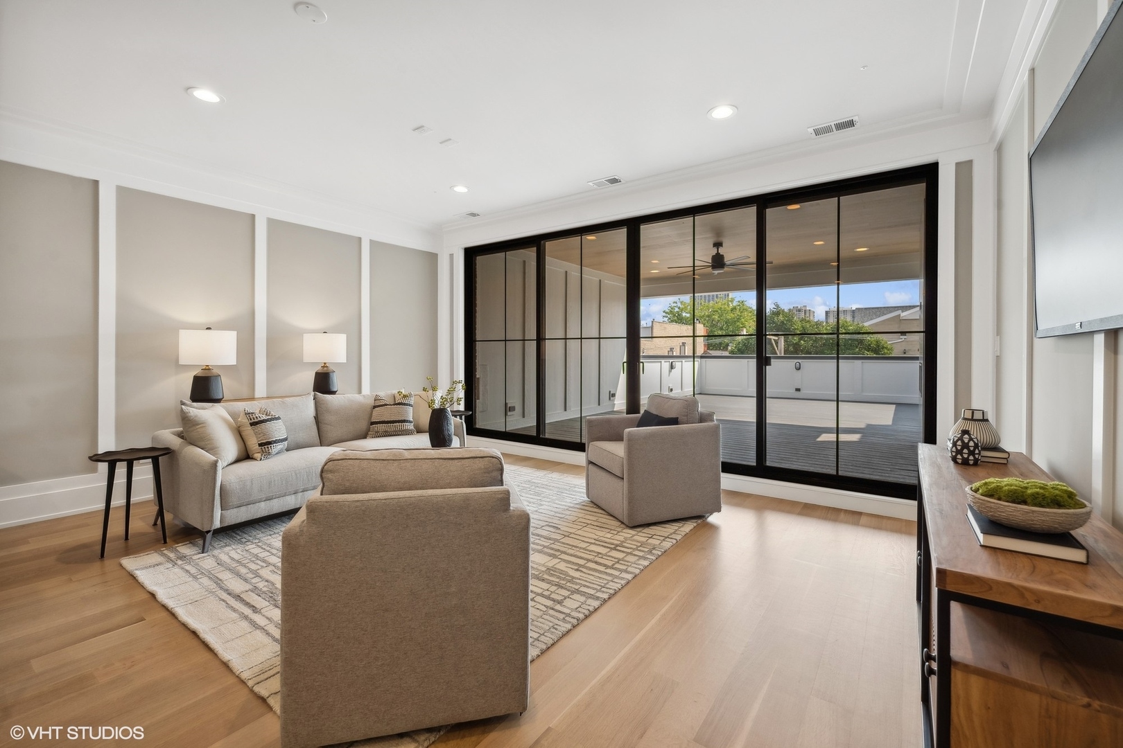 1413 North Mohawk Street Chicago, IL 60610 - Photo 34 of 51 a living room with furniture and a large window