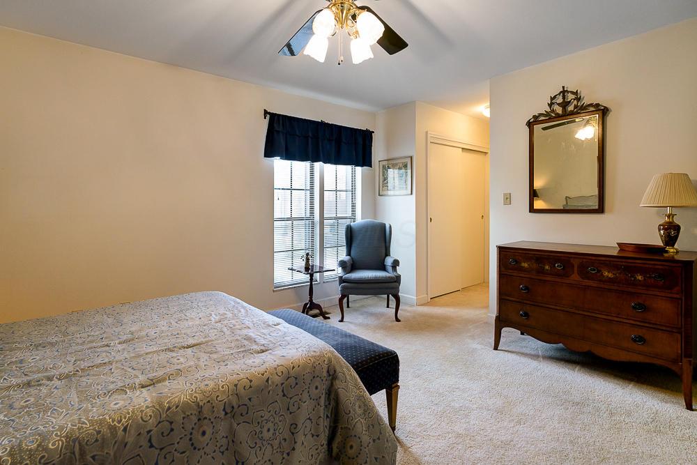 4756 Coach Road Columbus, OH 43220 - Photo 16 of 27