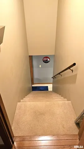 $376,900 | 12196 Laguna Drive, Marion, IL 62959