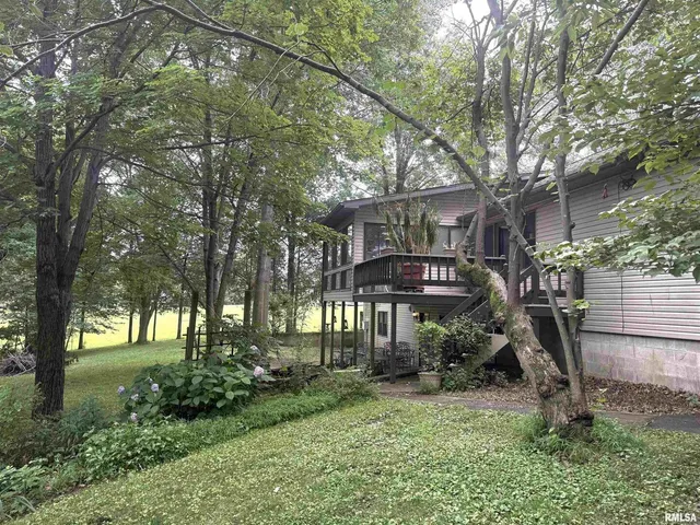 $376,900 | 12196 Laguna Drive, Marion, IL 62959